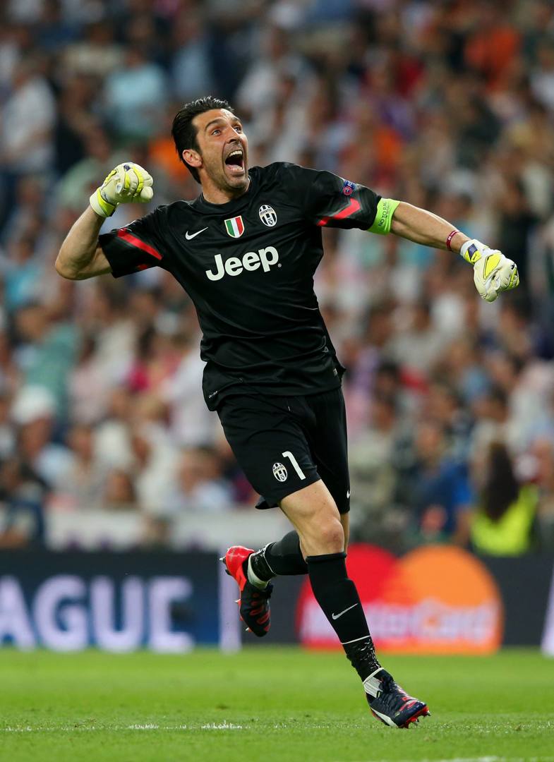 Insatiable Buffon, heureux comme un enfant, à 39 ans - Photo : Getty