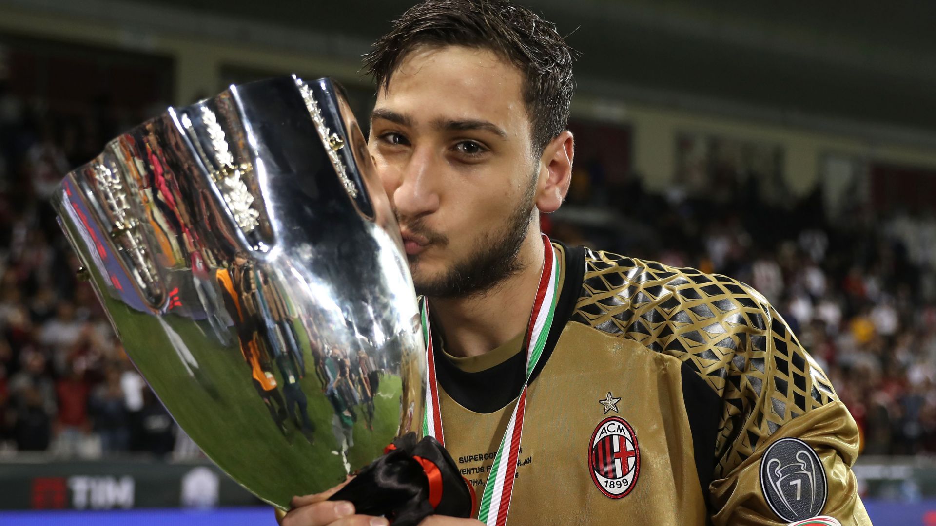 Donnarumma glane son 1er trophée Photo : Getty Images