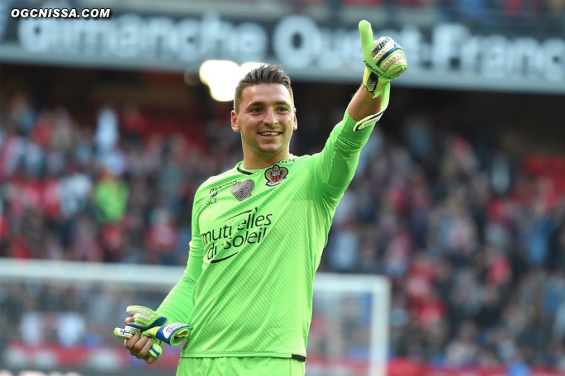 Gants De Gardien De But Yoan Cardinale - OGC Nice - Occasion