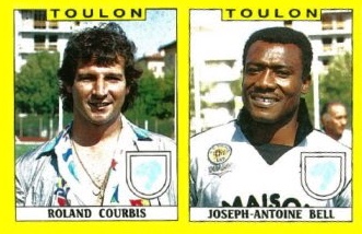 Rolland Courbis & Joseph-Antoine Bell, coach et gardien du Sporting Toulon lors de la saison 1988-89 - photo : paninifootnostalgie